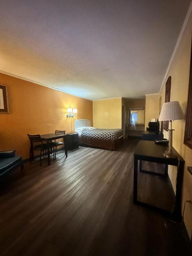Loyalty Inn Rockingham Extérieur photo