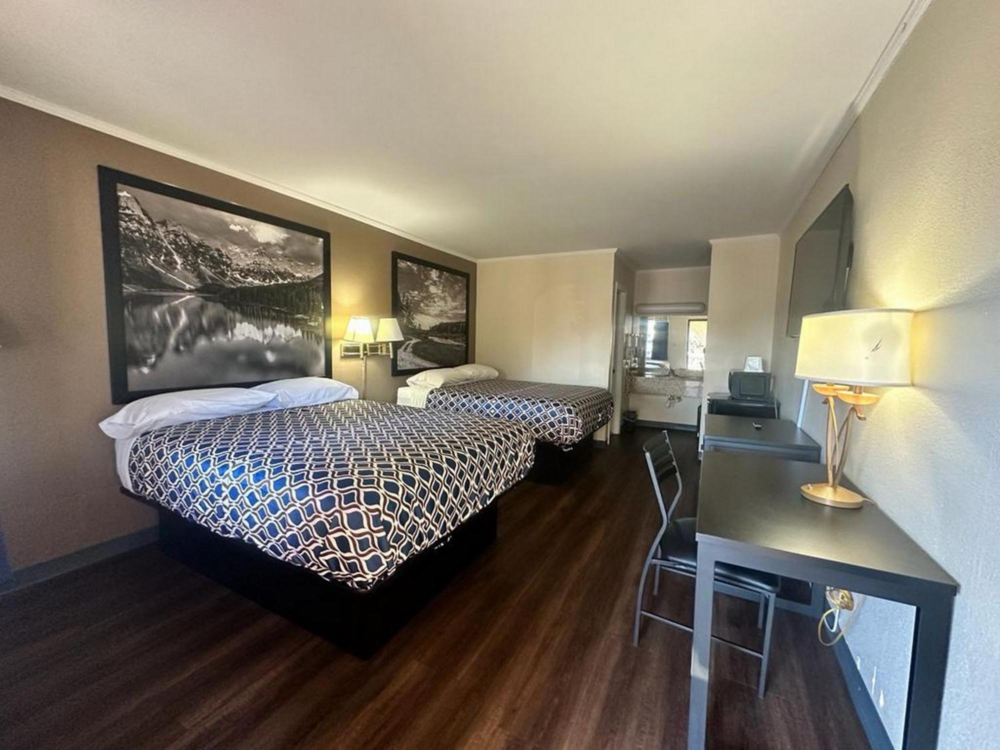 Loyalty Inn Rockingham Extérieur photo