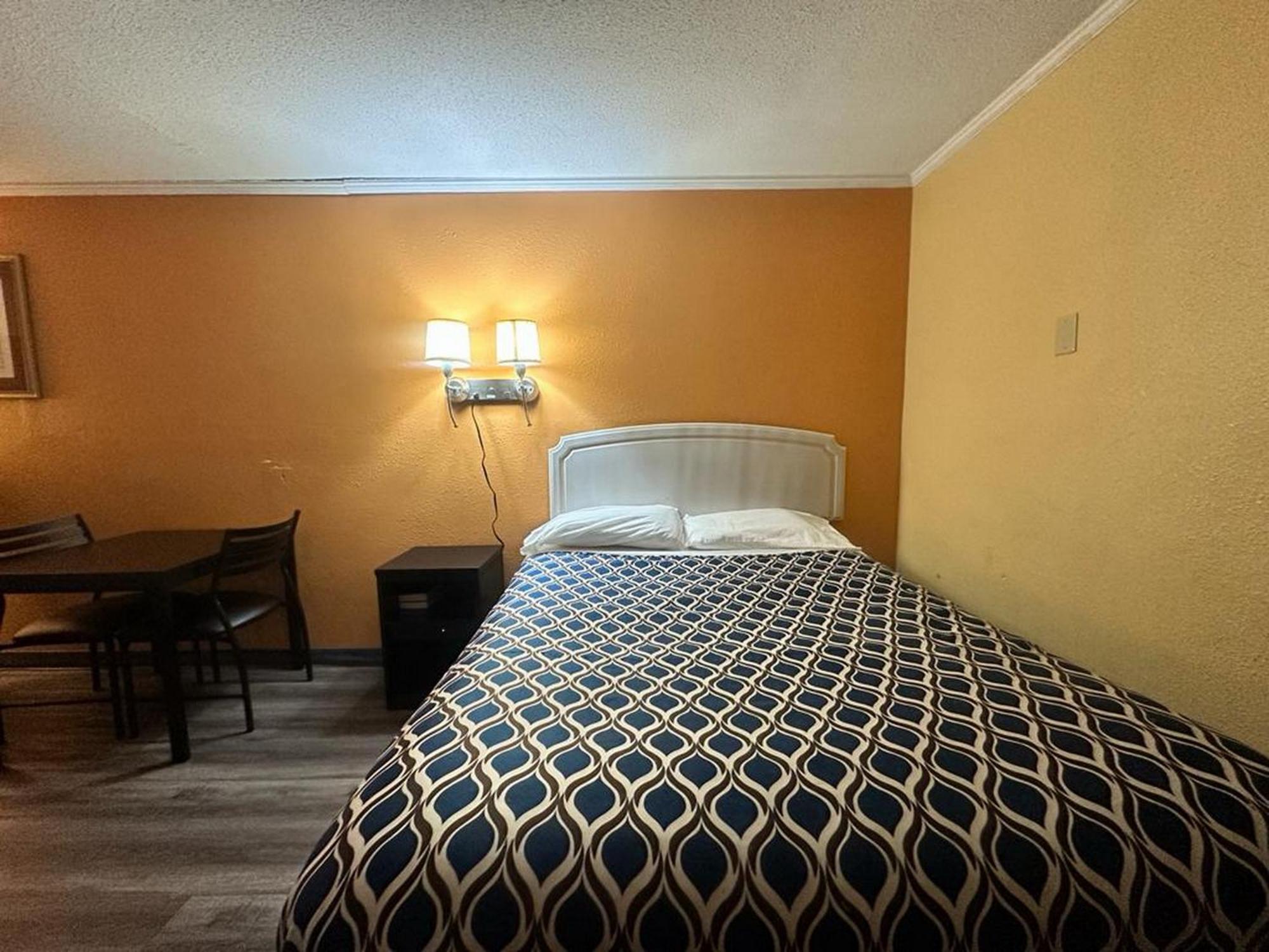 Loyalty Inn Rockingham Extérieur photo