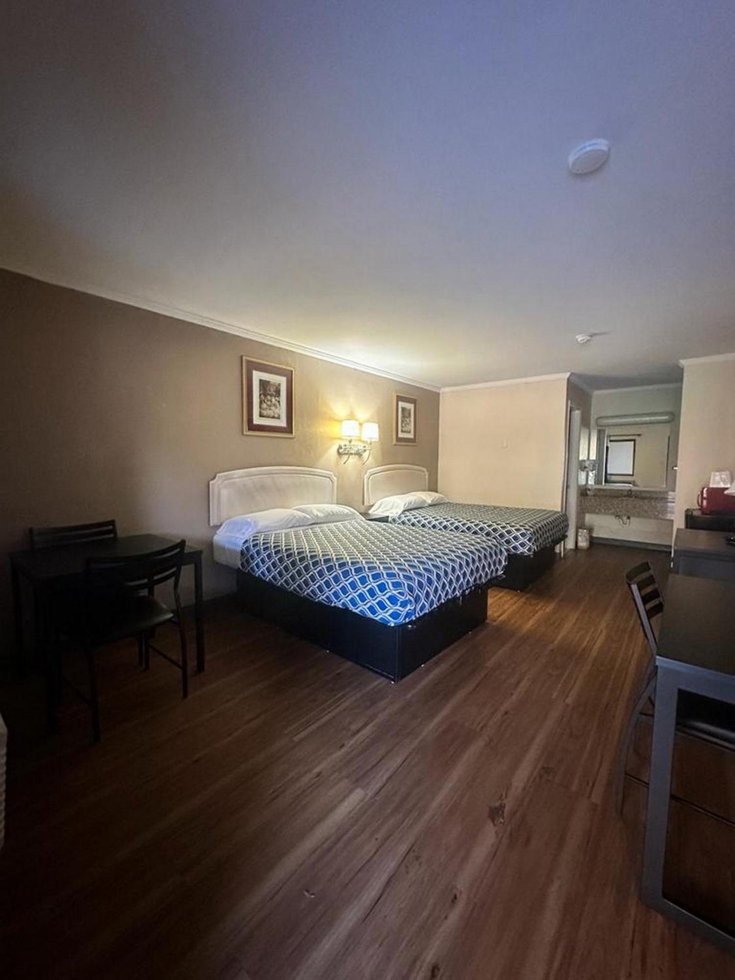 Loyalty Inn Rockingham Extérieur photo
