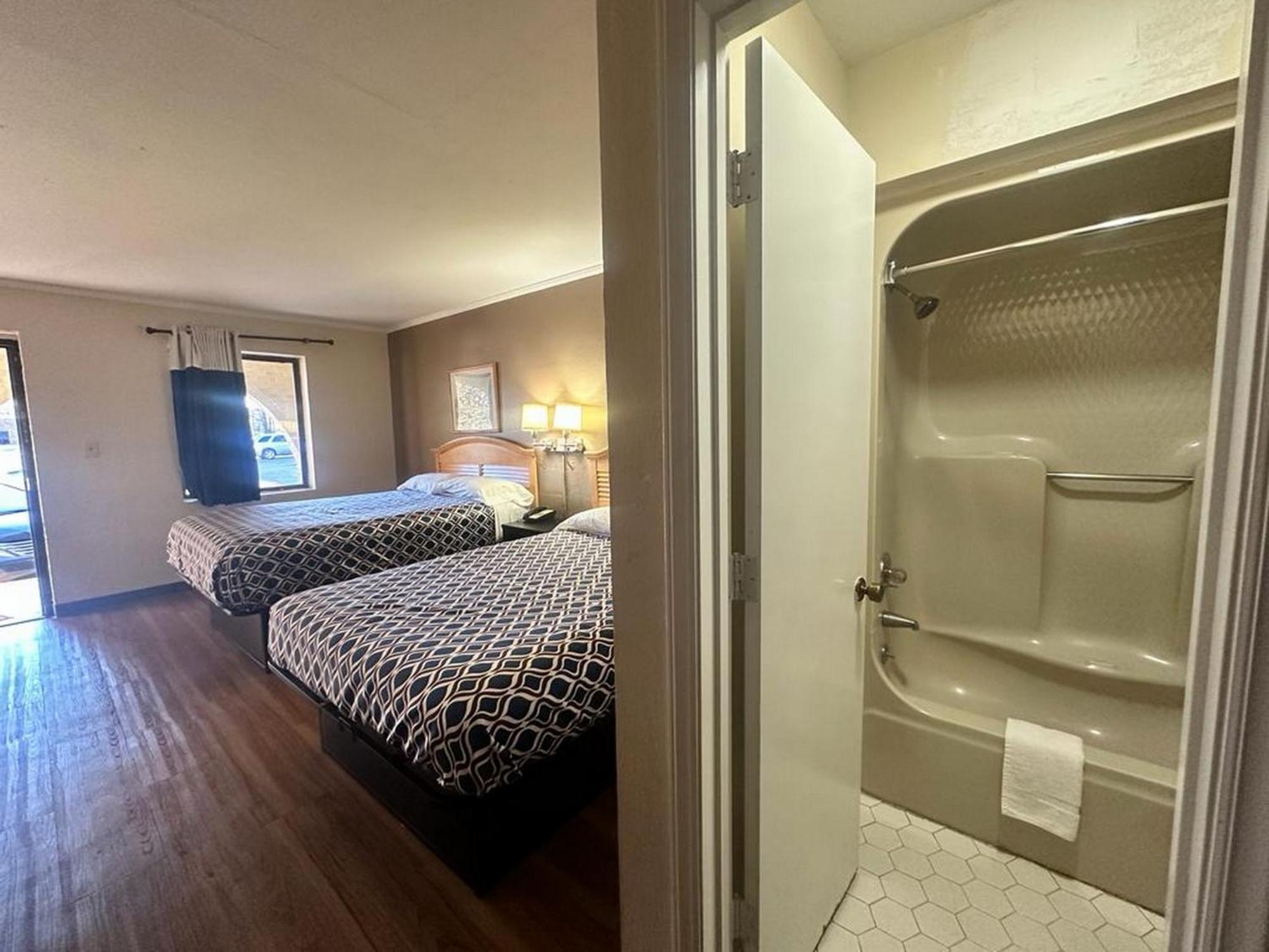 Loyalty Inn Rockingham Extérieur photo